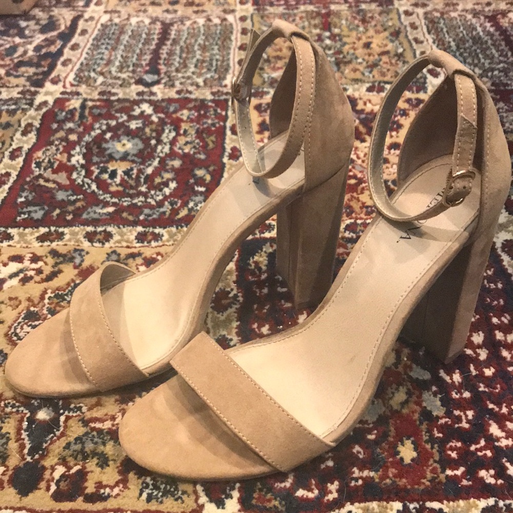 Target Nude Block Heels Size 8